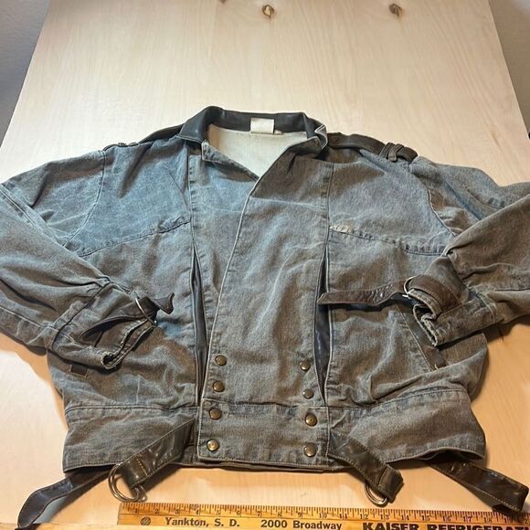 Vintage Guess by Georges Marciano Neiman Marcus Jean Jacket Snap Button and Belt - Picture 1 of 6